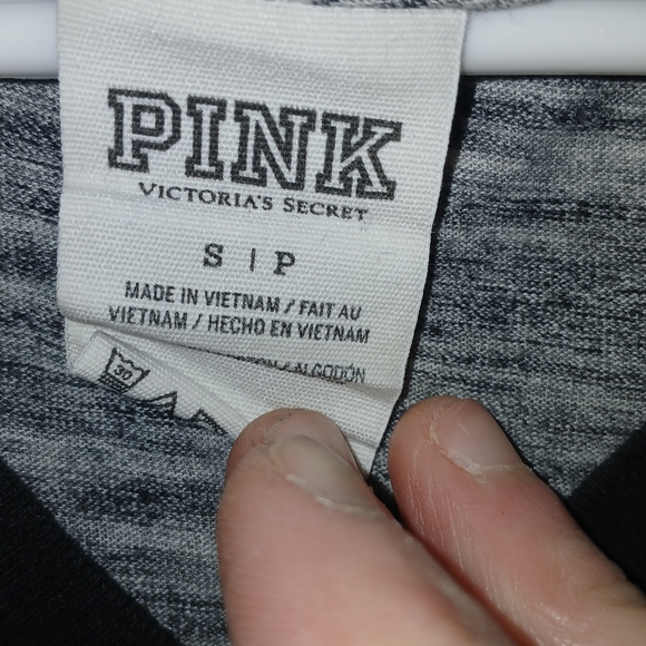 PINK brand T shirt - Picture 3 of 3